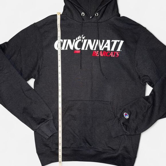 Champion University of Cincinnati Bearcats Black Hoodie - Picture 4 of 5